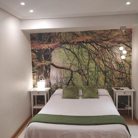 Melida Ostatua Hotel Ermua Bagian luar foto