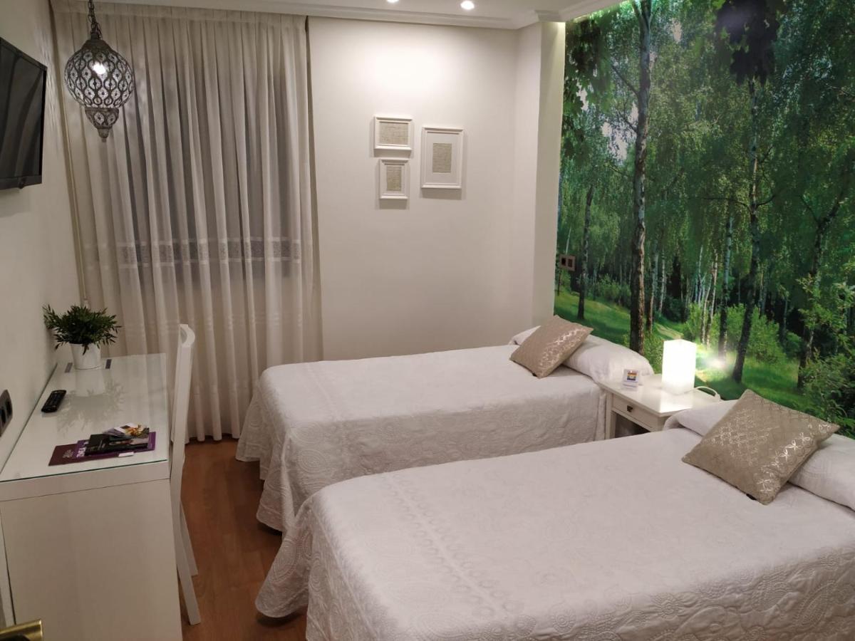 Melida Ostatua Hotel Ermua Bagian luar foto