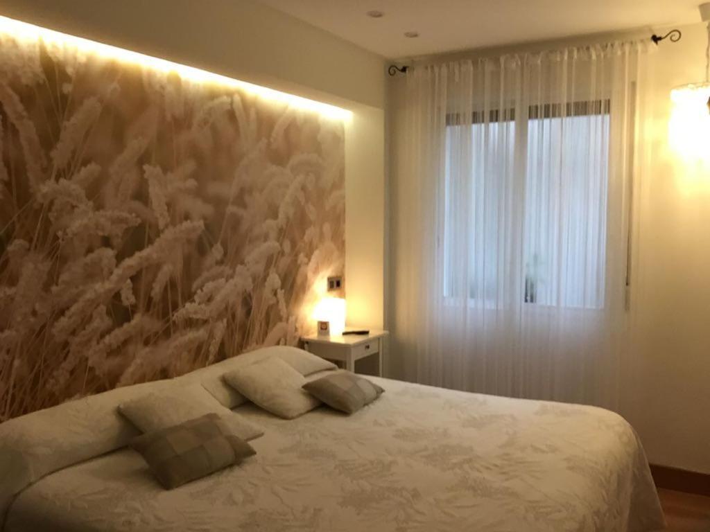 Melida Ostatua Hotel Ermua Bagian luar foto